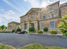 Finest Retreats - Hickleton Hall Estate: Doncaster şehrinde bir kiralık tatil yeri