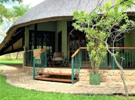 Double lodge on natural African bush - 2112, hotel in Bulawayo