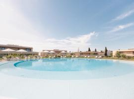 White Shell Beach Villas, complexe hôtelier à Porches