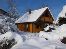 Chalet Le Pin à 2 pas de GERARDMER, dans la vallée des lacs, hotel en Xonrupt-Longemer