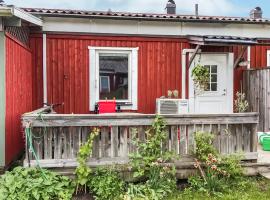 Nice Home In Hallstavik With 2 Bedrooms And Internet, cottage in Hallstavik