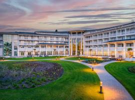 Mövenpick Balaland Resort Lake Balaton, hôtel à Szántód