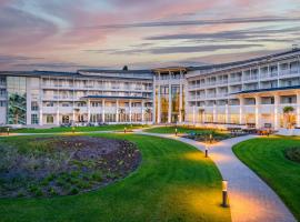 Mövenpick Balaland Resort Lake Balaton – hotel w mieście Szántód