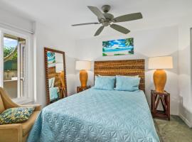 2Br Kauai Kailani Condo, Pool, walk to Ocean & Shops, AC KK117, condo in Kapaa