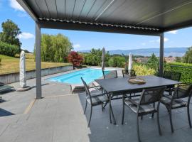 Magnifique villa avec piscine et vue sur le lac, casa o chalet en Cudrefin