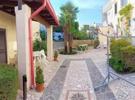 Bouganville, casa sul giardino vicino Otranto