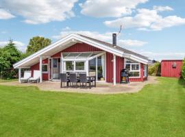 Amazing Home In Sby With Sauna: Sæby şehrinde bir otel