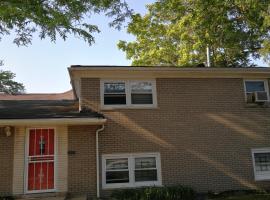 8100 Happy Home, hotel near Bronzeville Children's Museum, Chicago