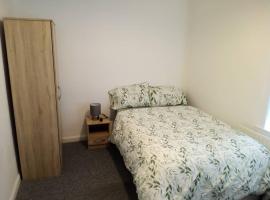 Double-bed (H2) close to Burnley city centre, bed and breakfast a Burnley