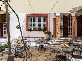 Borgo Prima Luce – hotel w mieście Cuglieri