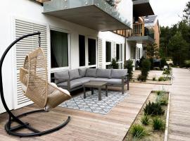 Pinecone terrace - 2 bedrooms apartment with terrace Nida, hotel i Nida