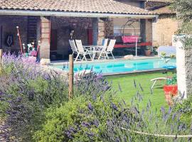Awesome Home In Saint-gervais With Heated Swimming Pool, хотел в Saint-Gervais