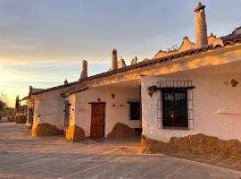 Cuevas El Atochal Orígenes, hotel with parking in Gor