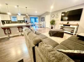 Sun Drenched Escape, Fenced Yard, Near Trails, hotel en Bella Vista