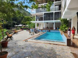 Eco Hotel Villa Suites, hotell i Quillabamba