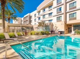 Courtyard by Marriott Santa Ana Orange County, basseiniga hotell sihtkohas Santa Ana