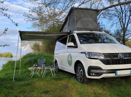 Van EVAD'TOI, luxury tent in Orchaise