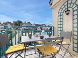 Appartement en residence avec piscine, hotel in Batz-sur-Mer