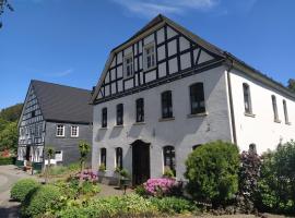 Ferienwohnung Sauerland Burgfenster, hotel s parkovaním v destinácii Lennestadt