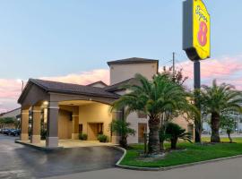 Super 8 by Wyndham Diberville Biloxi Area – hotel w pobliżu miejsca Northgate Shopping Center w mieście Biloxi