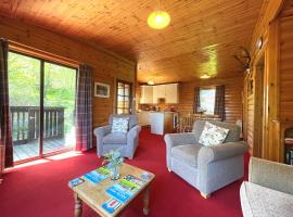 Pass the Keys Beautiful Golf and Beach Lodge in Stunning Location, vacation home in Dalbeattie