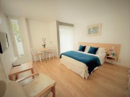 Hotel Thermes Les Ecureuils-integrés aux thermes, hótel í Dax