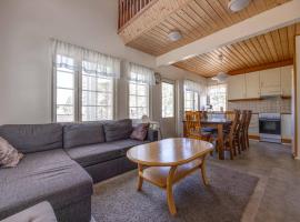 Beach House Meritähti 20, hotel in Kalajoki