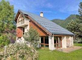 Superbe Maison d’Architecte au cœur du Vercors, cabin in Autrans