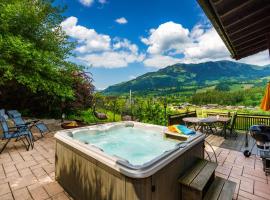 Chalet Mora-lodge by Alpine Host Helpers, cabin in Kitzbühel