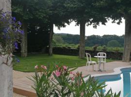 Studio pour deux, tout confort, avec piscine privée, hotel u gradu Albas