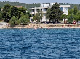 Apartments Dalmatia Infinity, smeštaj na plaži u gradu Bibinje