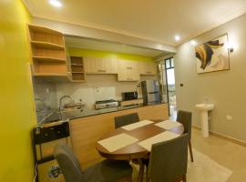 Executive apartments at kileleshwa estate in wote town, hotel con estacionamiento en Wote