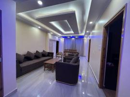 Superb Luxury Three Bed Apartment, apartman u gradu 'Shimla'