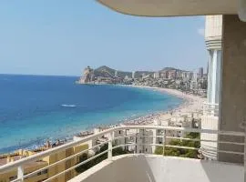 Piso en primera línea de playa en Urbanización el Olivar