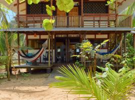 Arrecife Punta Uva - Hospedaje, bar y restaurante - Frente al mar, viešbutis mieste Punta Uva