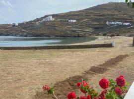 Simousi Beach House, Kythnos island, self-catering accommodation in Kithnos