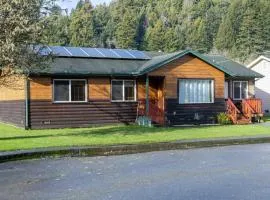 Elk Meadow Cabins 9A Prairie Creek Suite