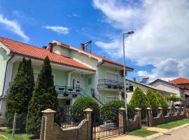 Asteris Apartments, hotel near Železnička Stanica Klisura, Demir Kapija