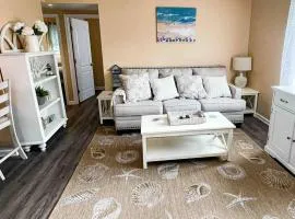 Rehoboth getaway/HotTub/EV/2bd/3.7mi beach/outlets