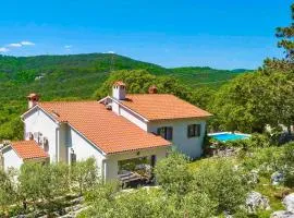 Rustic villa LENI
