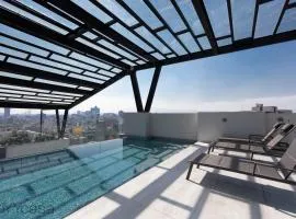 Private Balcony Infinity Pool & Rooftop in La Roma - Queretaro