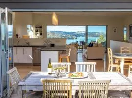 Wakainga - Stay Waiheke