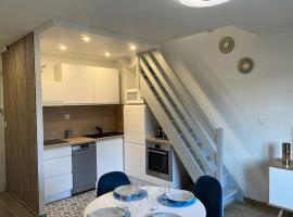 Charmant Duplex, 300 m de la mer, leilighet i Courseulles-sur-Mer