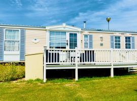 Freedom House, glamping in Clacton-on-Sea