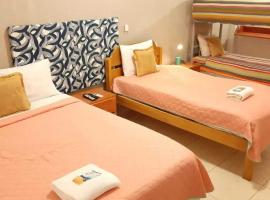 102 RV APARTMENTS IQUITOS-APARTAMENTO FAMILIAR CON PISCINA, hotel pogodan za kućne ljubimce u gradu Ikitos