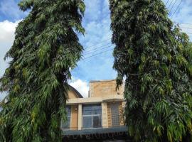 Shemshi Hotel, hotel i Ukonga