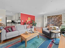 StayCentral - Tranquil Spacious Townhouse, hotel v Melbourne