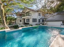 Beach House Pool Villa, alquiler vacacional en Nakhon Si Thammarat