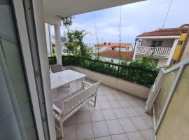 Apartments Harmony of Five, holiday rental in Makarska