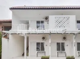 Khayrizsan Guest House Mitra RedDoorz